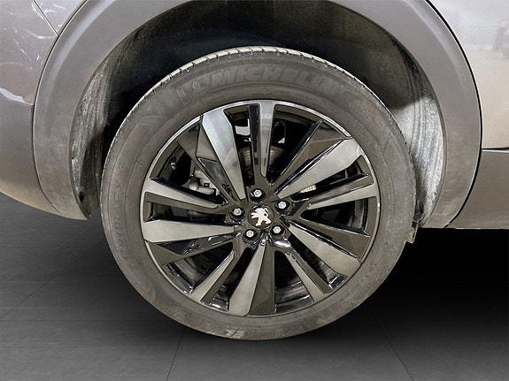 Peugeot 5008 14 of 16