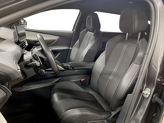 Peugeot 5008 5 of 5