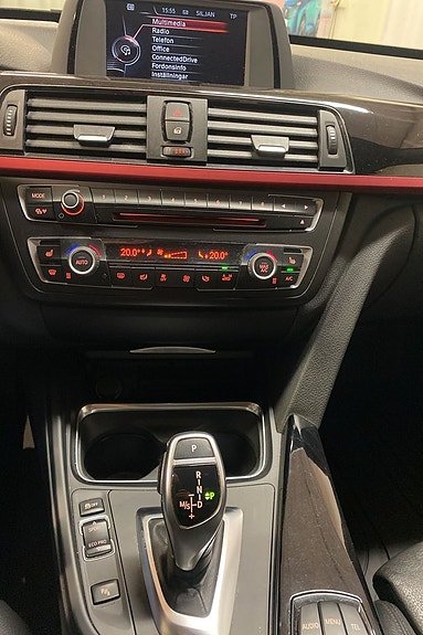BMW 330d 9 of 10