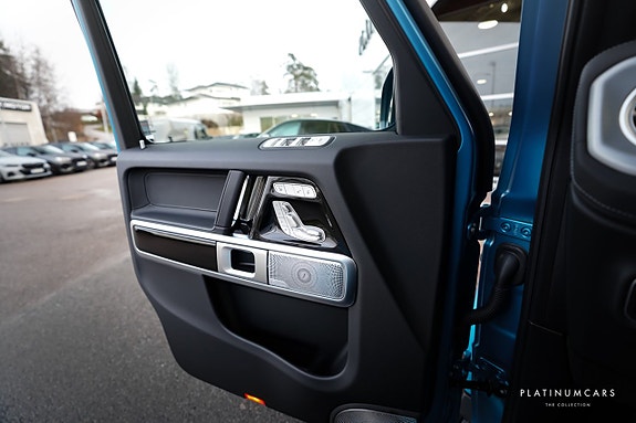 Mercedes-Benz G63 14 of 17