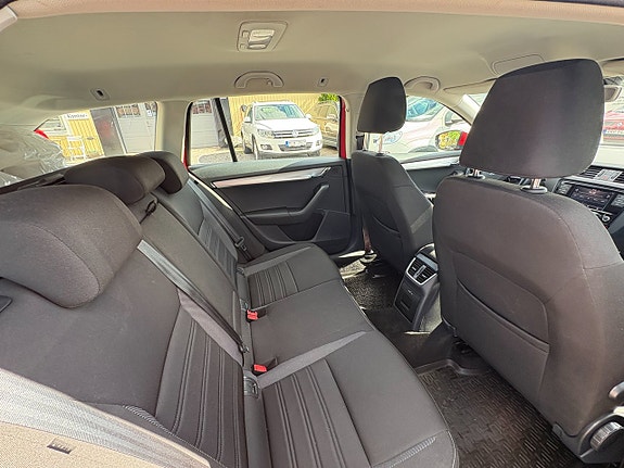 Skoda Octavia 7 of 10
