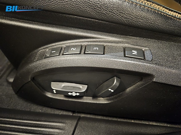 Volvo V40 Cross Country 15 of 20