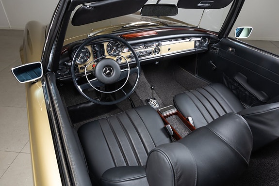 Mercedes-Benz 280 SL 9 of 20