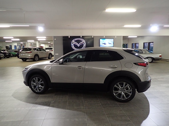Mazda CX-30 4 of 21