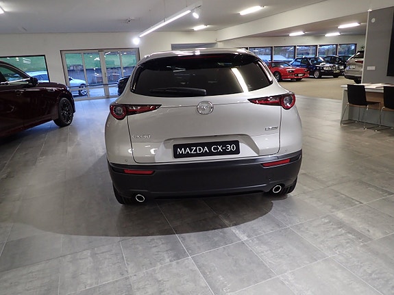Mazda CX-30 8 of 21