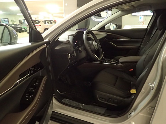 Mazda CX-30 18 of 21