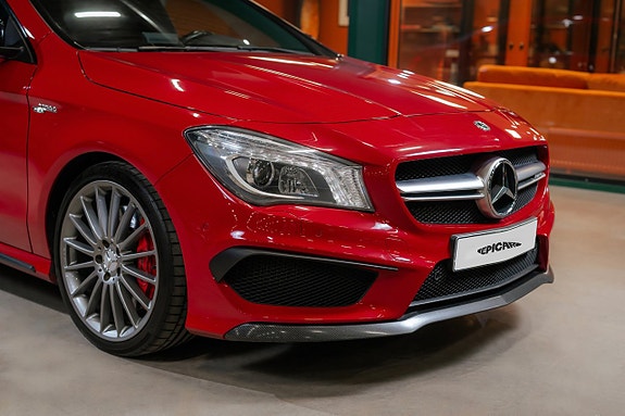 Mercedes-Benz CLA45 2 of 5