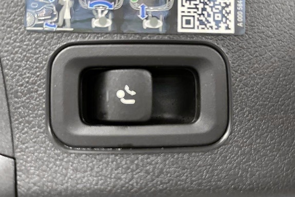 Mercedes-Benz CLA200 16 of 19