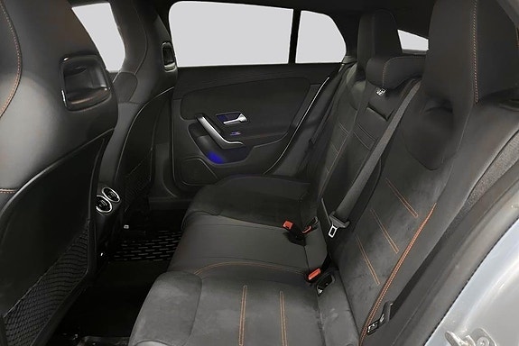 Mercedes-Benz CLA200 9 of 19