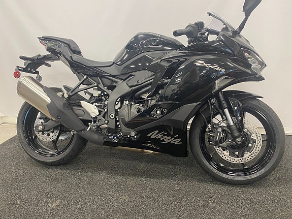 Kawasaki Ninja ZX-4R "Fabriksny hoj för omgående leverans" 2 of 5