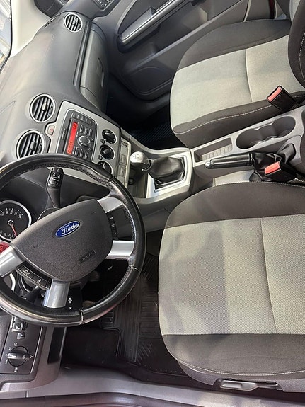 Ford Focus 9 of 11