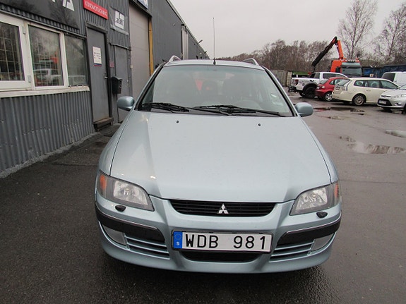 Mitsubishi Space Star 3 of 5