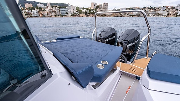 Axopar 29 XC Cross Cabin - 2024 10 of 30