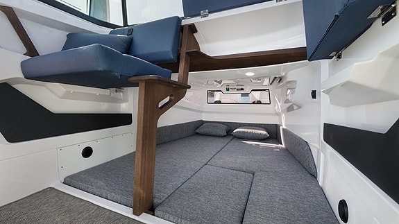 Axopar 29 XC Cross Cabin - 2024 24 of 30