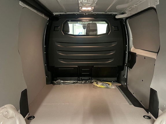 Opel Vivaro-e 8 of 23