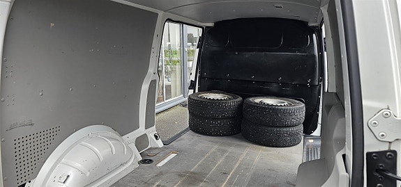 Volkswagen Transporter 12 of 22