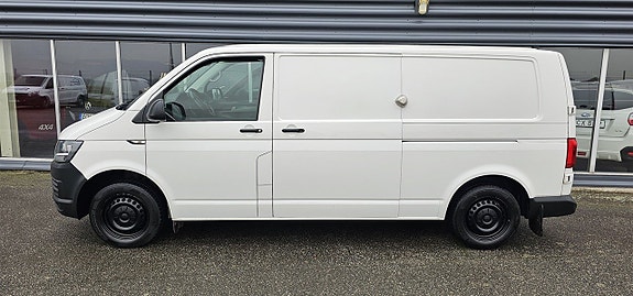 Volkswagen Transporter 2 of 5