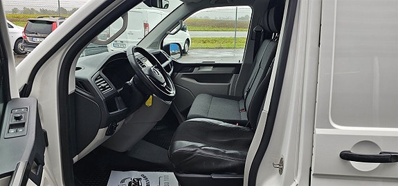 Volkswagen Transporter 14 of 22