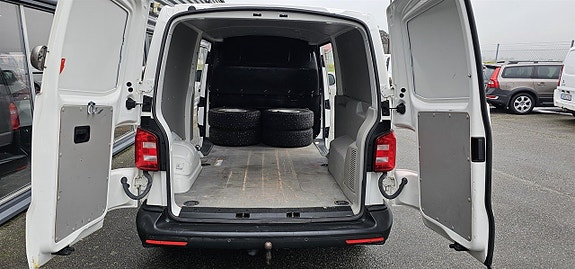 Volkswagen Transporter 11 of 22