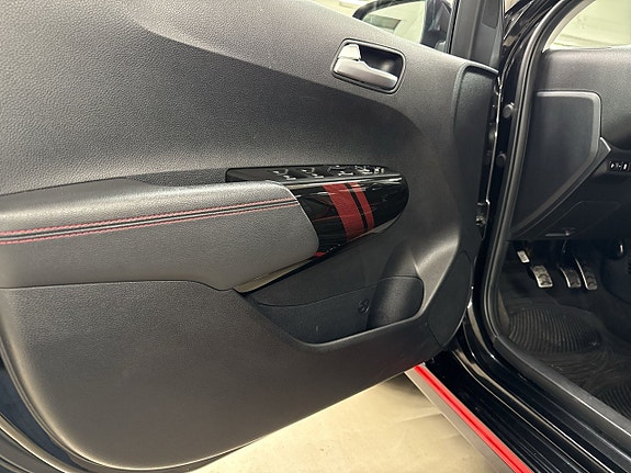 Kia Picanto 16 of 24