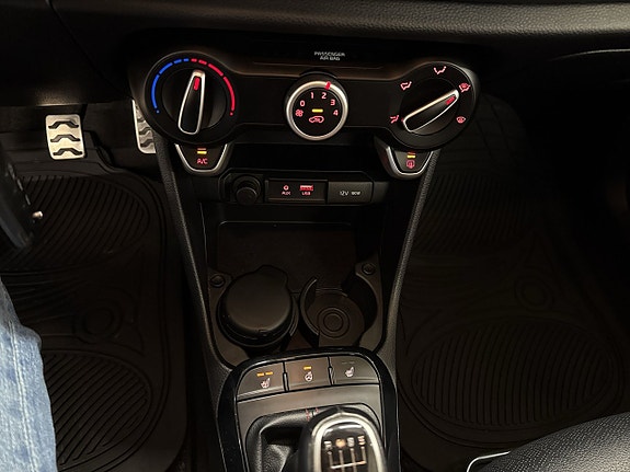 Kia Picanto 18 of 24