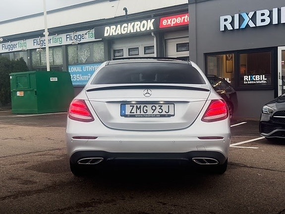 Mercedes-Benz E220 d 4 of 5