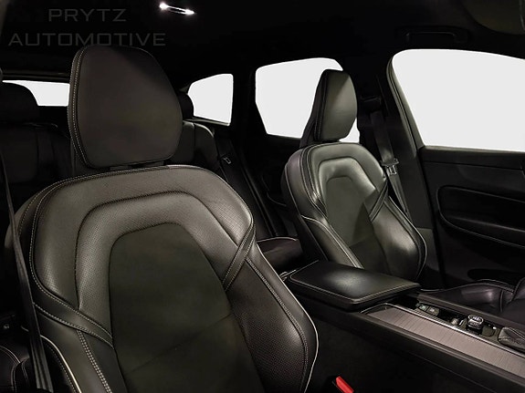 Volvo XC60 9 of 12