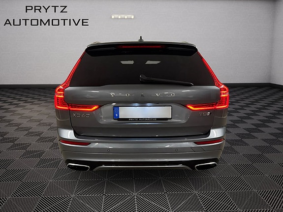 Volvo XC60 3 of 5