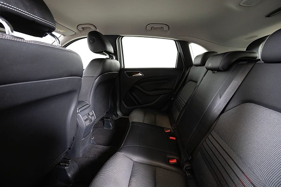 Mercedes-Benz B180 d 22 of 27
