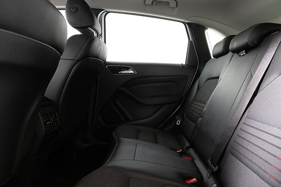 Mercedes-Benz B180 d 24 of 27