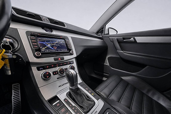 Volkswagen Passat Alltrack 22 of 23