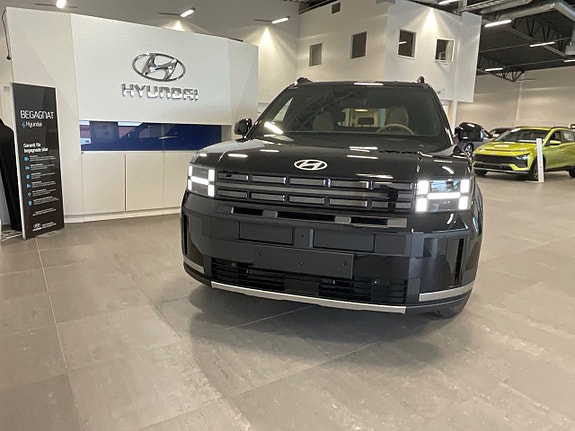 Hyundai Santa Fe 2 of 25