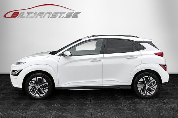 Hyundai Kona 2 of 5
