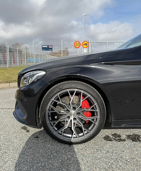 Mercedes-Benz C250 4 of 4