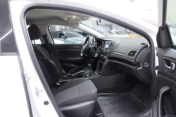 Renault Megane 13 of 17