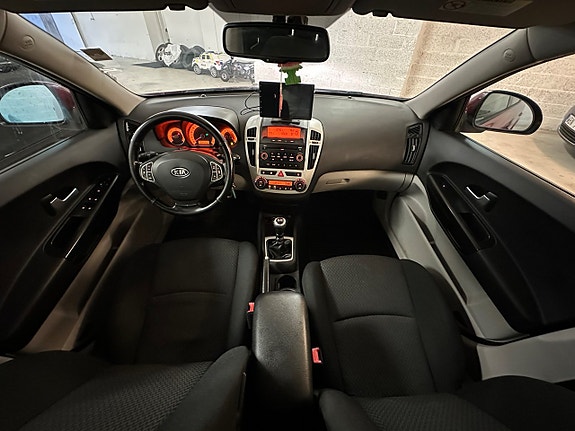 Kia Ceed 7 of 12
