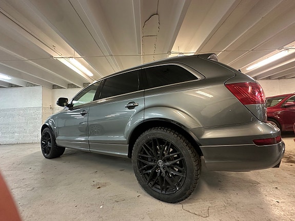 Audi Q7 11 of 30