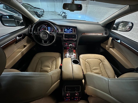 Audi Q7 28 of 30