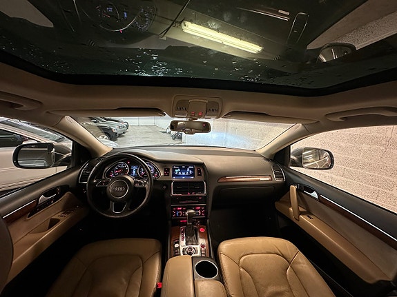 Audi Q7 20 of 30
