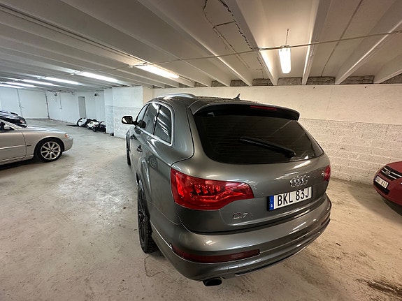 Audi Q7 10 of 30