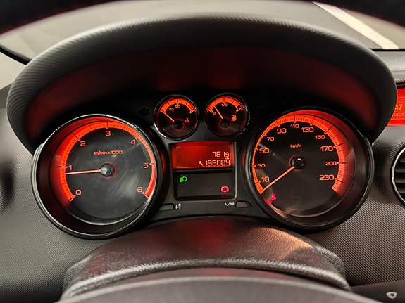 Peugeot 308 14 of 15