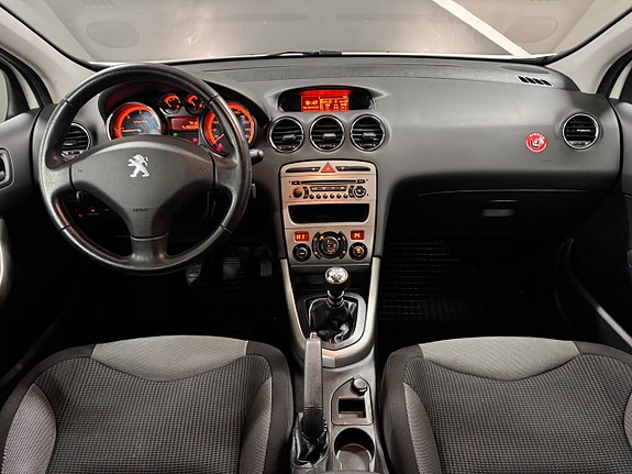 Peugeot 308 11 of 15