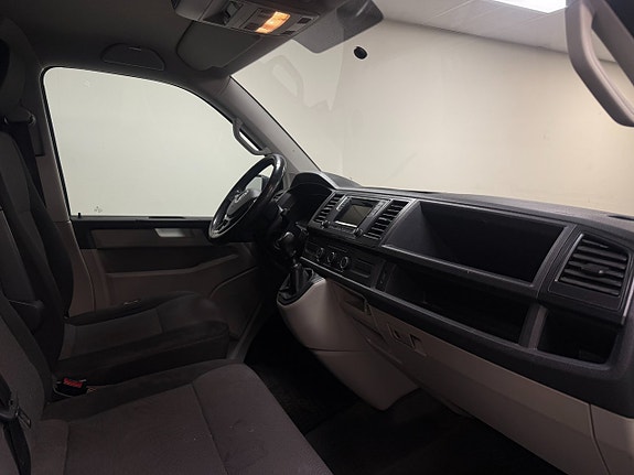 Volkswagen Transporter - 9