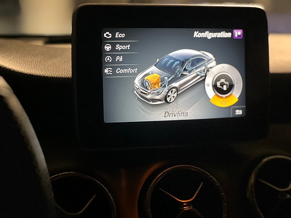 Mercedes-Benz CLA180 13 of 13