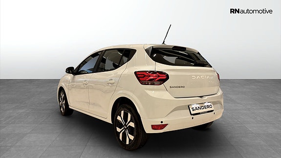 Dacia Sandero 3 of 5