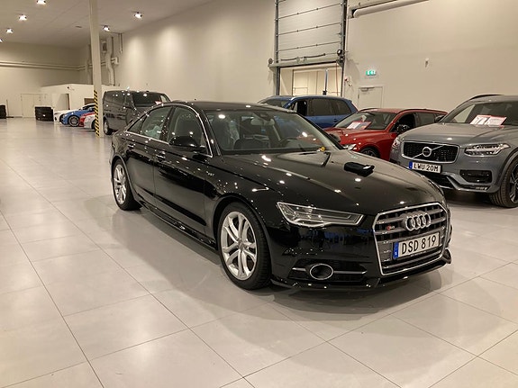 Audi S6 4 of 5