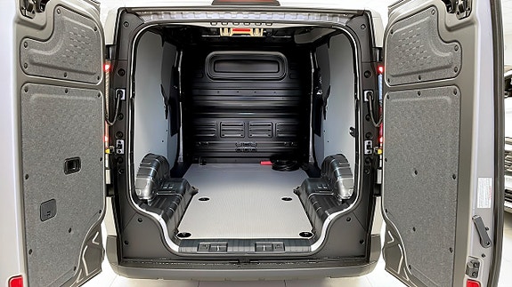 Kia PV5 9 of 12