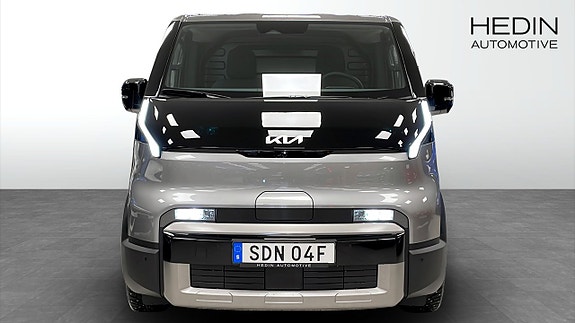 Kia PV5 2 of 5