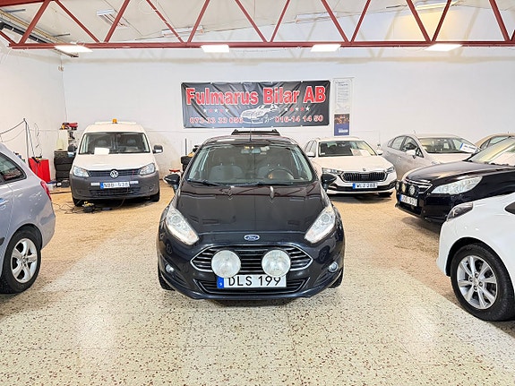 Ford Fiesta 2 of 11
