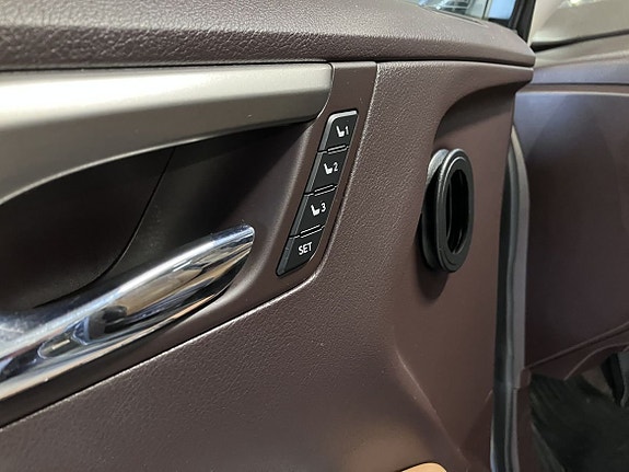 Lexus RX450h 9 of 22